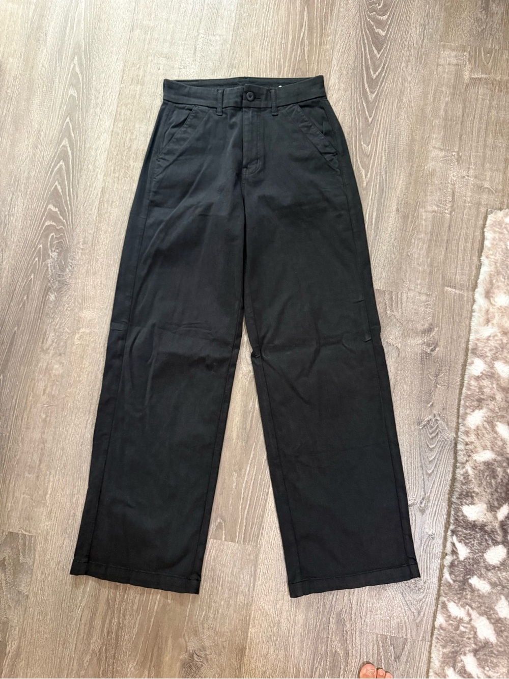 American Eagle Outfitters Black Wide-Leg Women's Chinos